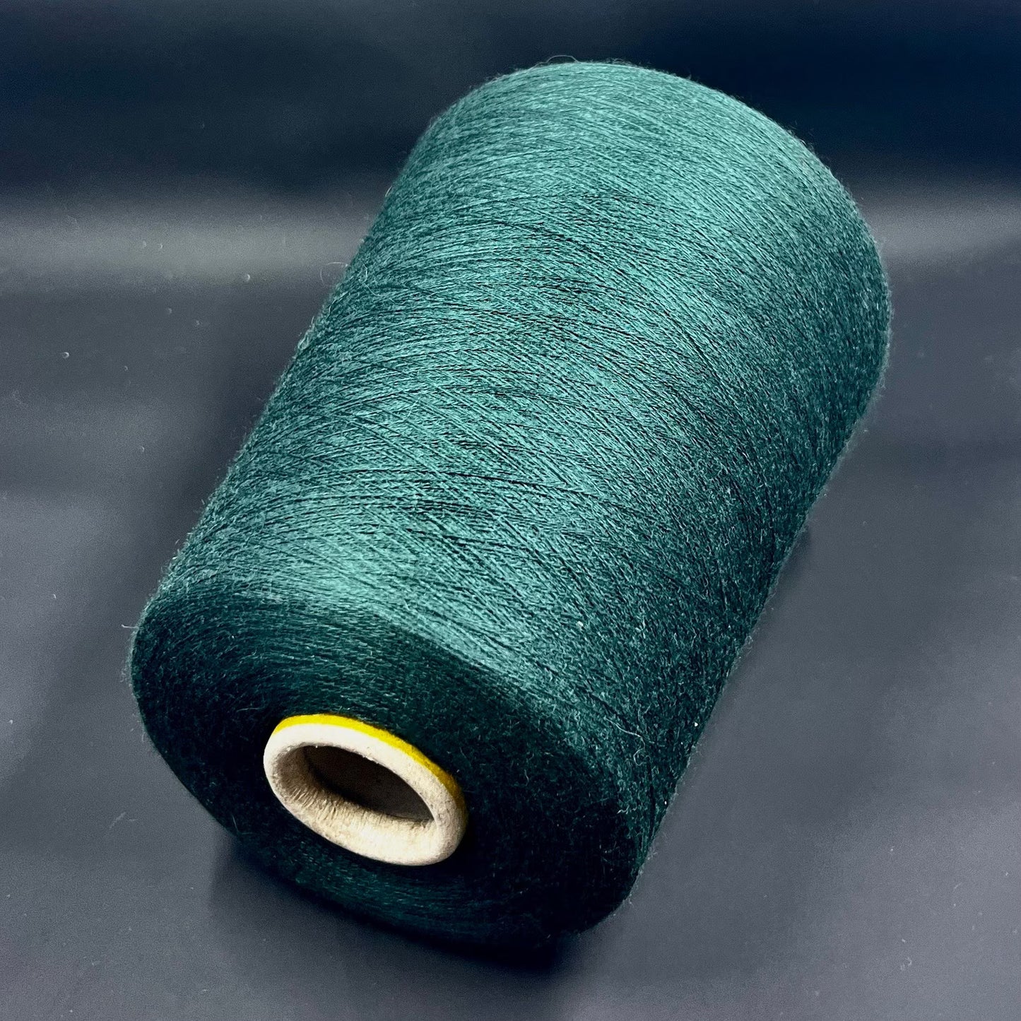 Cashmere 70%, SE 30%,Royal 2/58, Loro Piana-P158 7205R, Color Verdone, per 100 gr. Italian Fine Yarn, yarn on cone, Hand Knitting, Machine Knitting