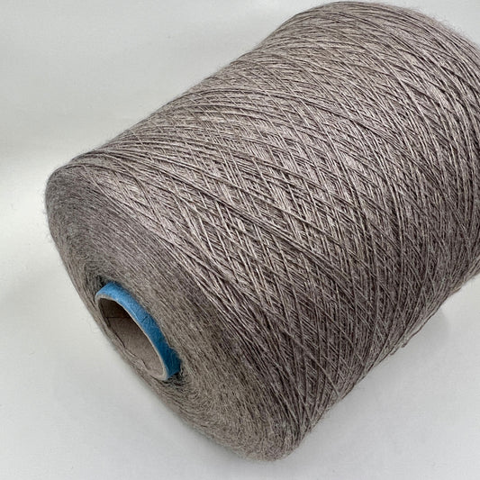 Royal Cashmere Yarn 70%, Silk Yarn 30%,Color Gray. Profilo SNC , Yarn on Cone. Italian Lace Yarn. Hand and Machine Knitting. Fiber: Royal Cashmere Yarn 70%, Silk Yarn 30%,Nm 1/80x5 Reference: Profilo SNC for Machine knitting and Hand Knitting.