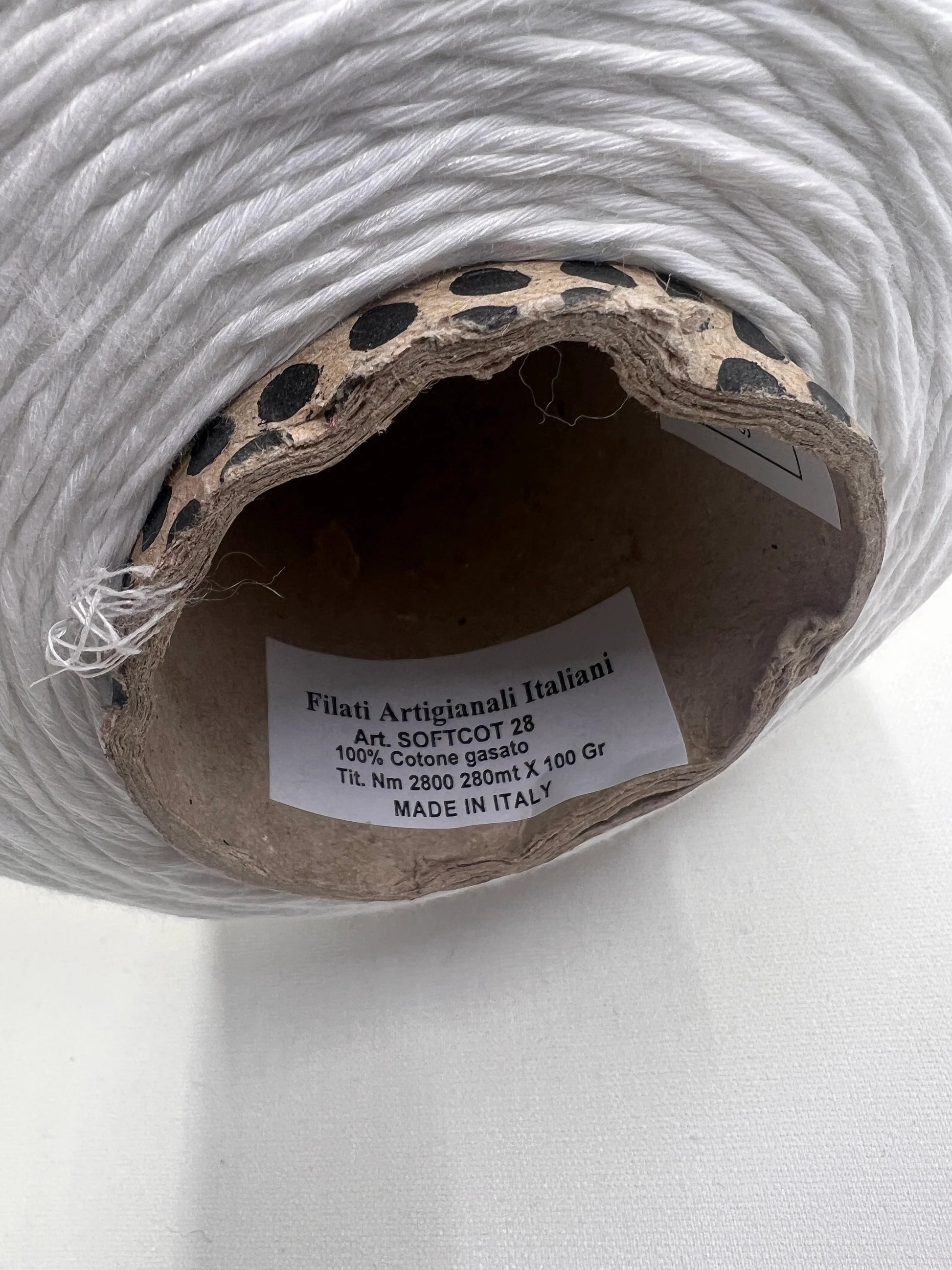 Soft Cotton Yarn 100%, Cotton Yarn for knitting. Color Bianco Neve (White). Cotton yarn on cone, 100% Cotton Yarn - 280m/100g. Yarn for Machine Knitting or Hand Knitting. Summer yarn. Fiber: 100% Cotton Yarn.