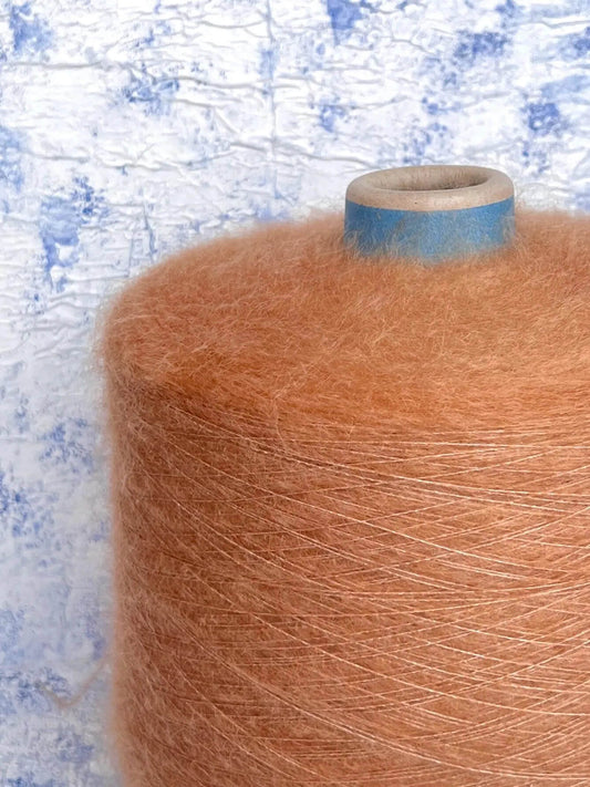 Kid Mohair yarn 70%, Silk yarn 30%, Stone Brown. Per 100 gr