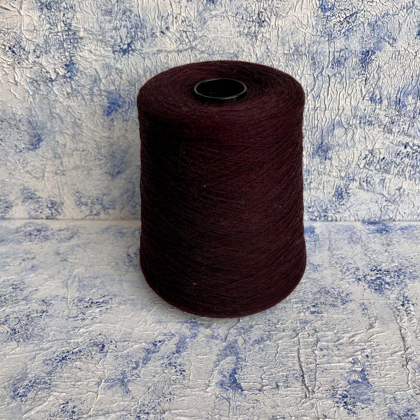 Merino Yarn 100%, Supergeelong, ZEGNA BARUFFA , Color Dark Chokolate. Per 100 gr