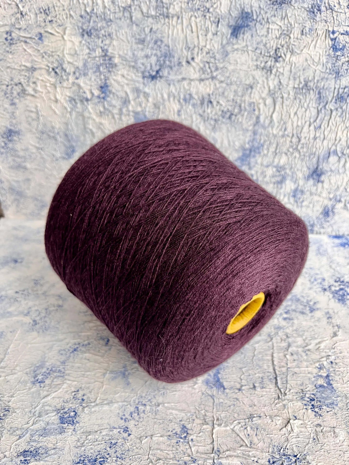 Merino 70%, Silk 30%, Nm 7000, Botto Poala, Color Dark Purple. Per 100 gr