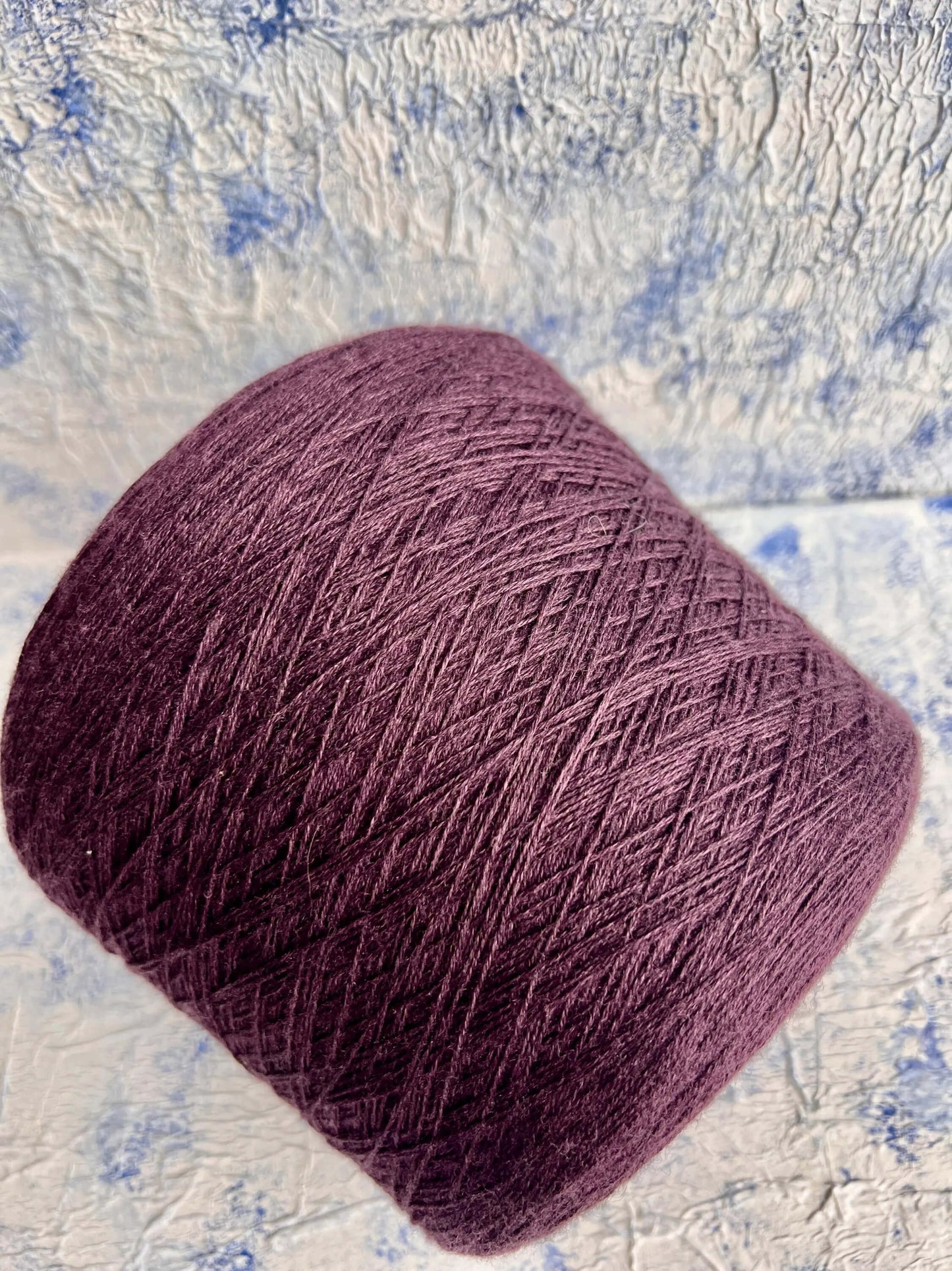 Merino 70%, Silk 30%, Nm 7000, Botto Poala, Color Dark Purple. Per 100 gr
