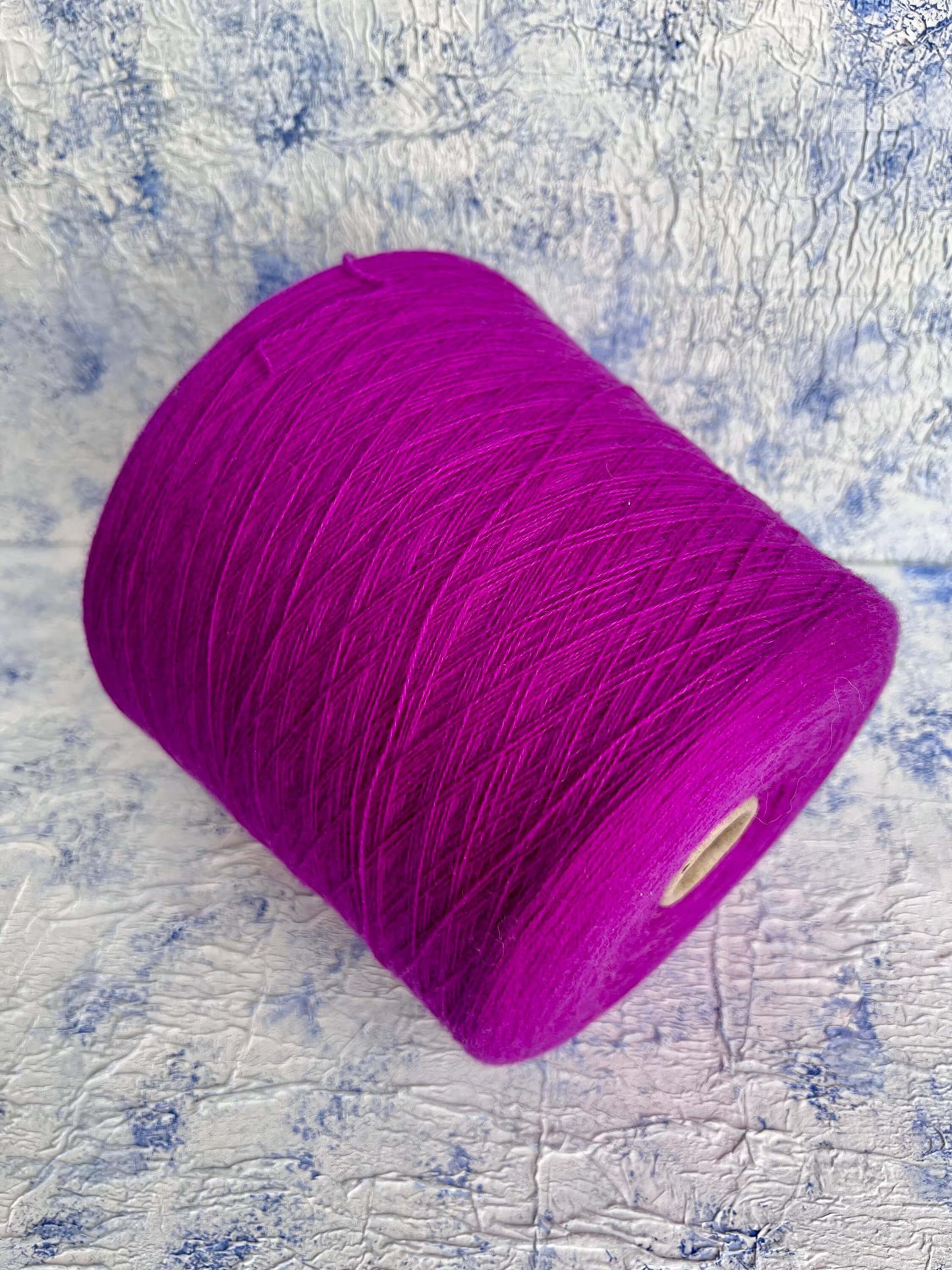 Cashmere yarn 100%, Loro Piana yarn -C552 39520, Violetto. Per 100 gr