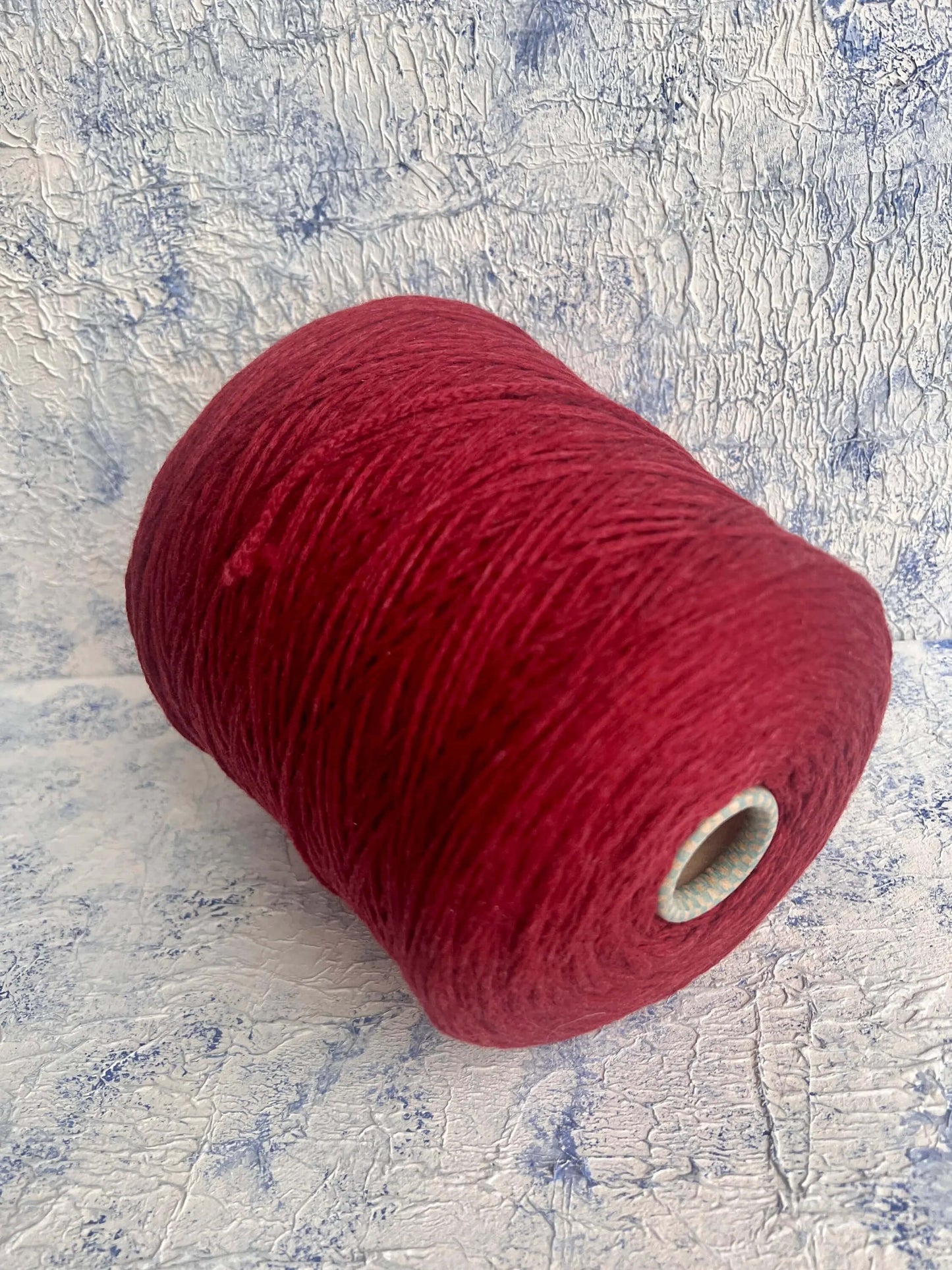 PIUMA Cashmere Yarn 100%, Yarn by Cariaggi. Yarn on Cone, Color Bordeaux. Per 100 gr