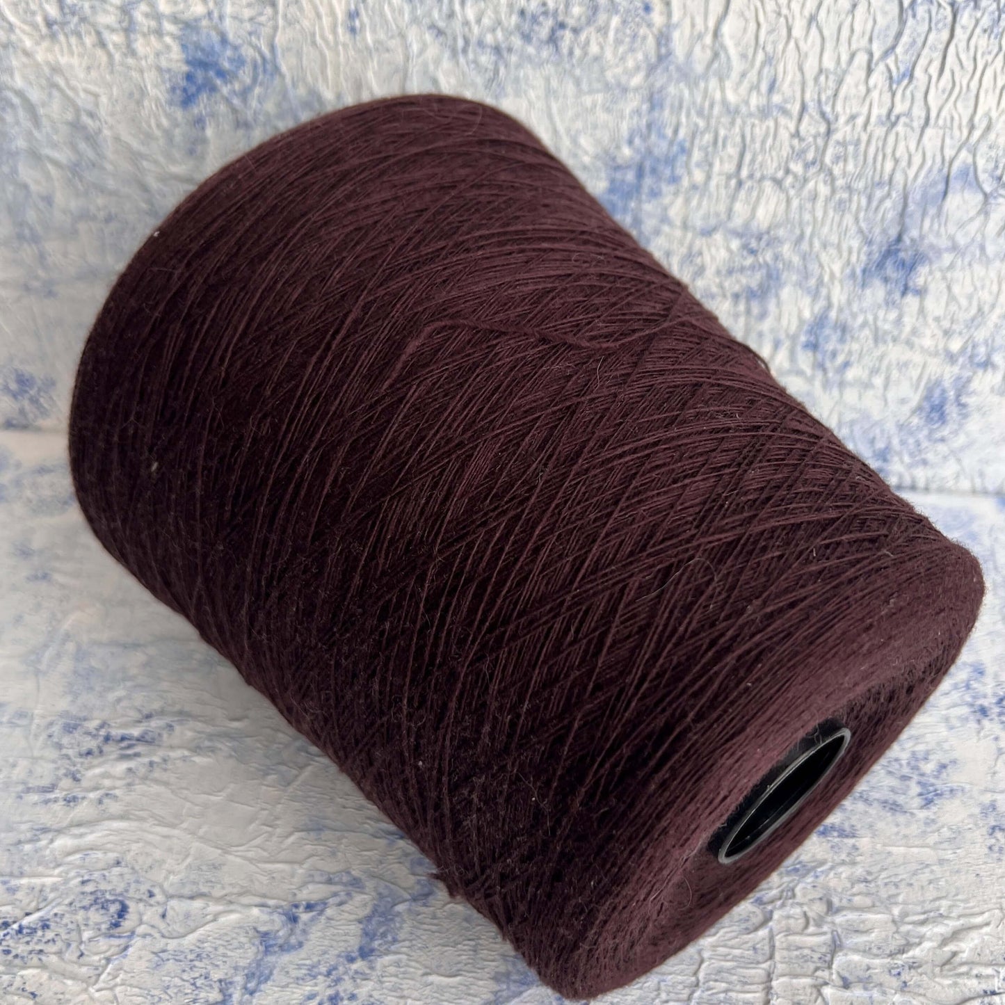Merino Yarn 100%, Supergeelong, ZEGNA BARUFFA , Color Dark Chokolate. Per 100 gr