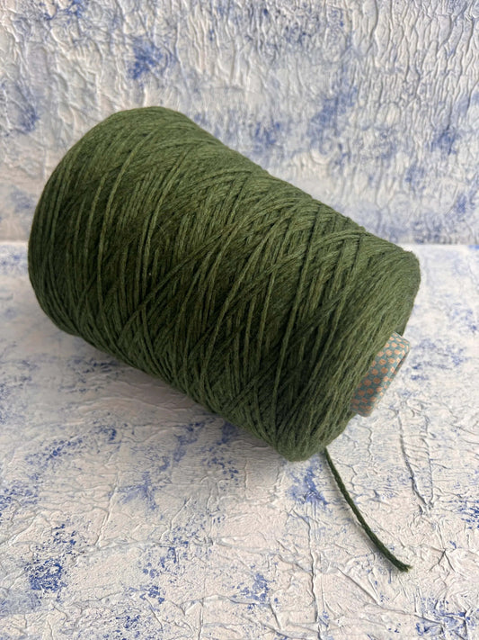 PIUMA Cashmere Yarn 100%, Yarn by Cariaggi. Yarn on Cone, Color Green. Per 100 gr