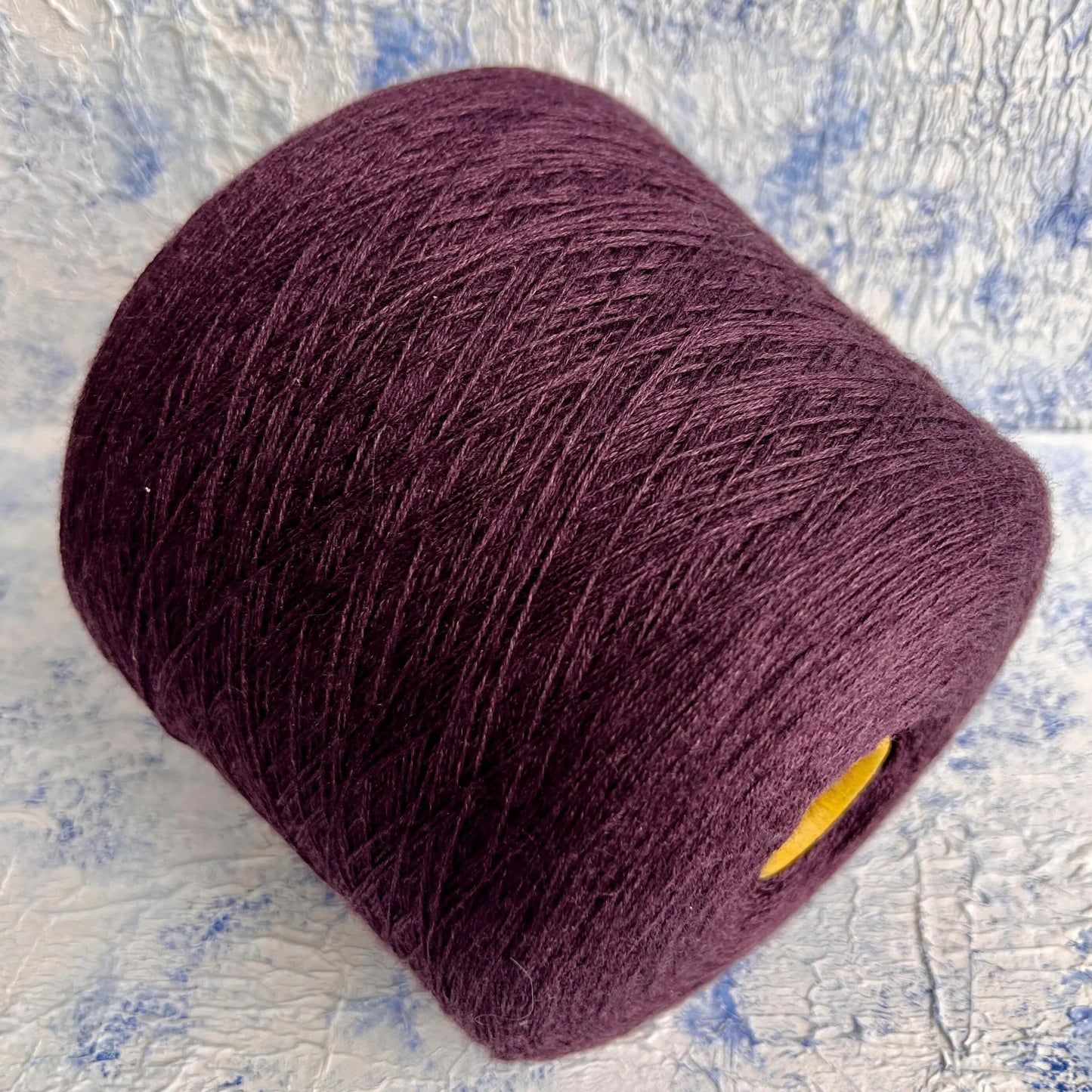 Merino 70%, Silk 30%, Nm 7000, Botto Poala, Color Dark Purple. Per 100 gr