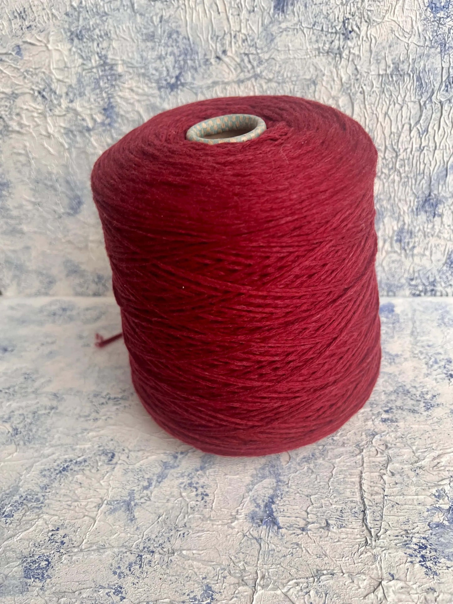 PIUMA Cashmere Yarn 100%, Yarn by Cariaggi. Yarn on Cone, Color Bordeaux. Per 100 gr