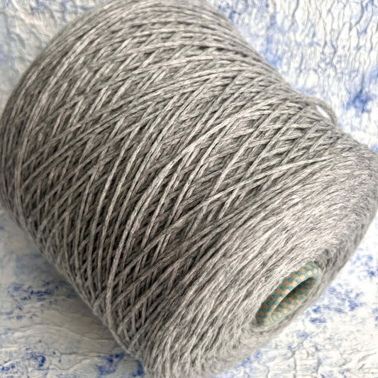 PIUMA Cashmere Yarn 100%, Yarn by Cariaggi. Yarn on Cone, Color Gray. Per 100 gr