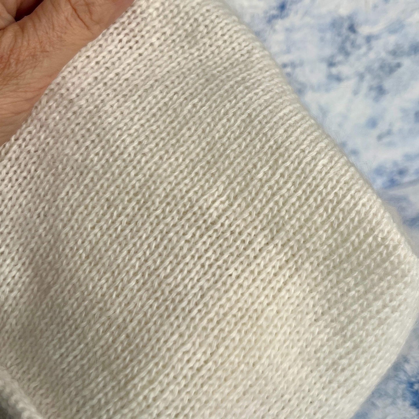 Angora Yarn 50%, 50% Pa yarn, Serena, Color-White. Per 100 gr