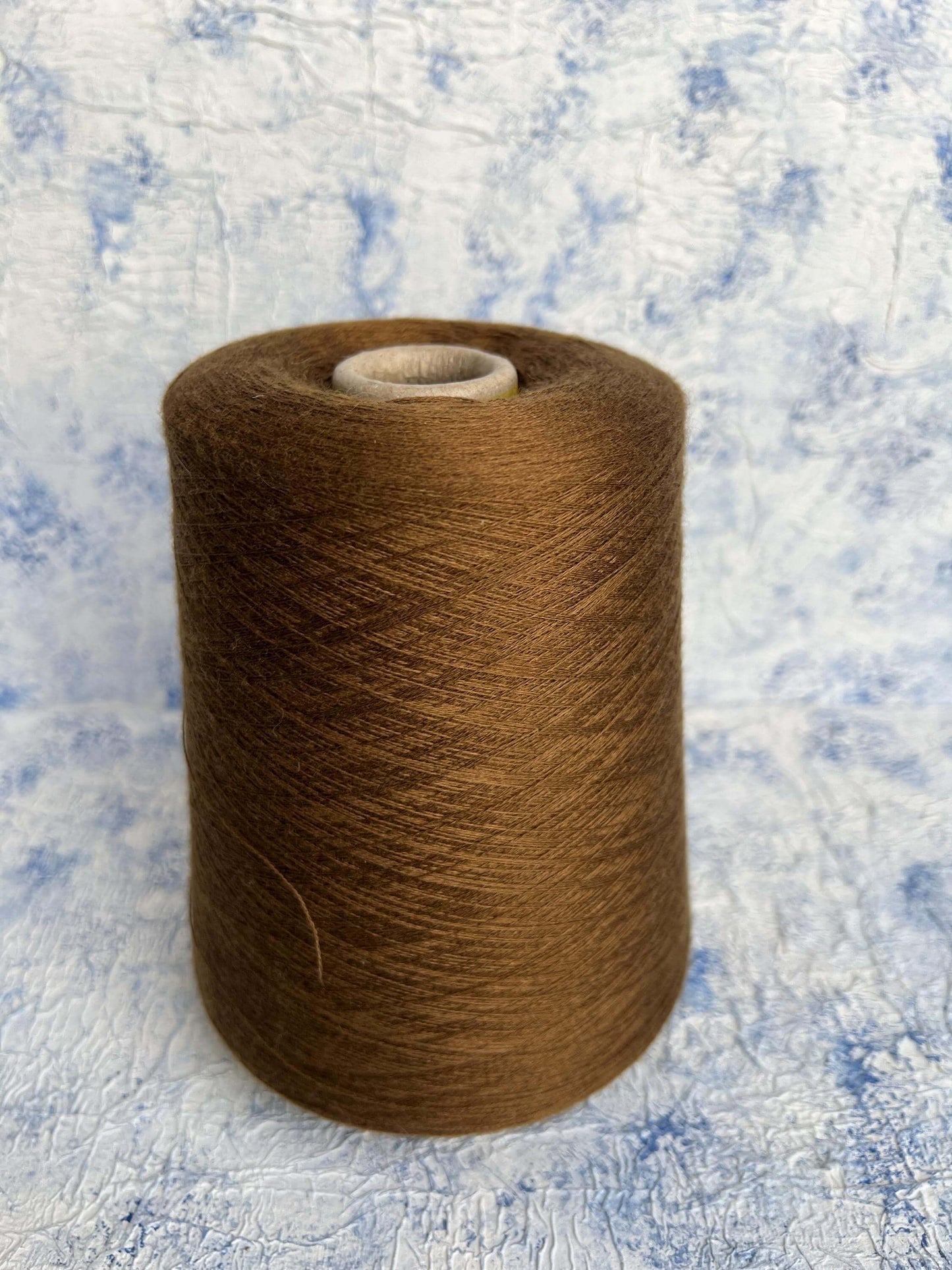 Cashmere yarn 70%, Silk yarn 30%,Royal Loro Piana, Color Brown.Per 100 gr