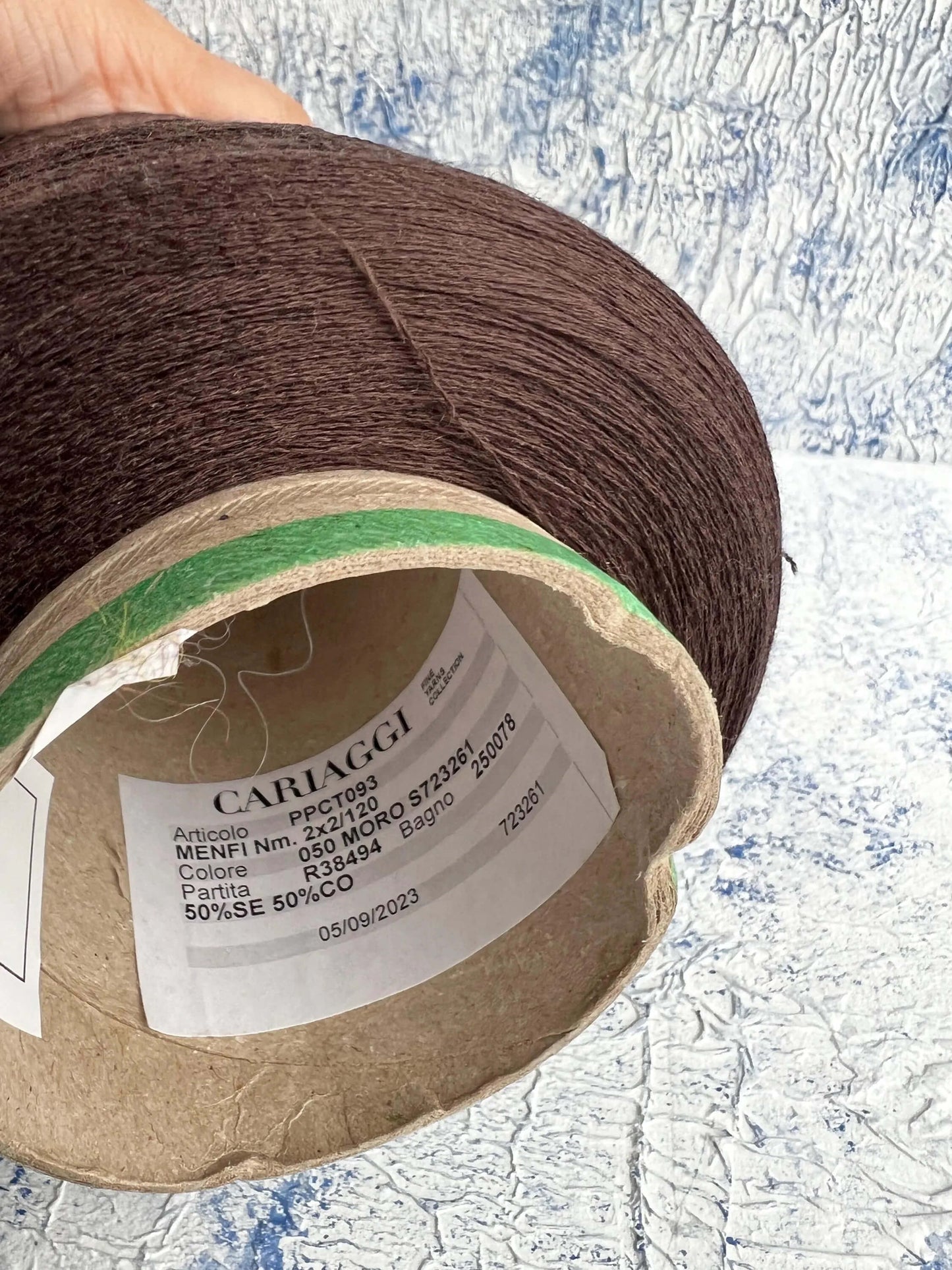 Silk Yarn 50%, Cotton Yarn 50%.Cariaggi-PPCT093, yarn for knitting. Brown.Per 100 gr