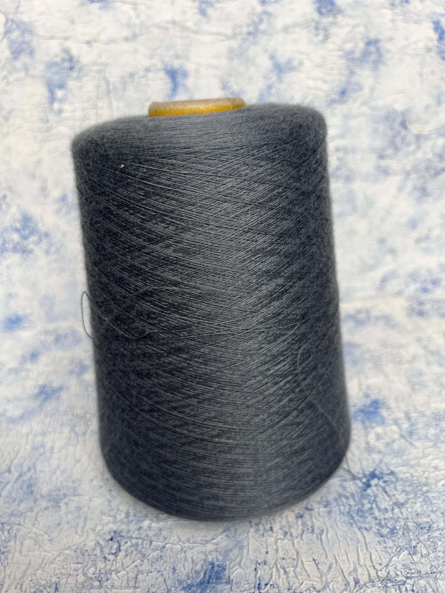 Cashmere 70% & Silk 30% Yarn on Cone,Loro Piana-Royal, Color Grigio.Per 100 gr