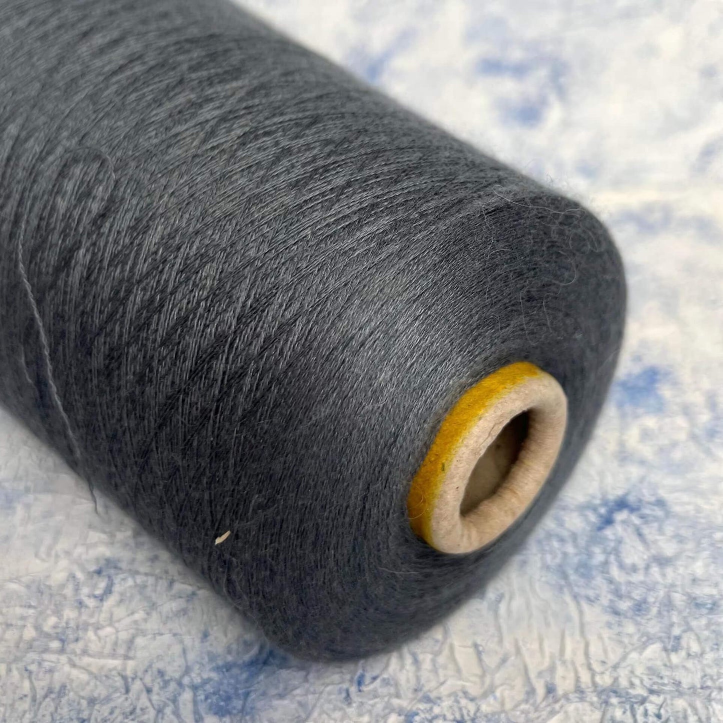 Cashmere 70% & Silk 30% Yarn on Cone,Loro Piana-Royal, Color Grigio.Per 100 gr
