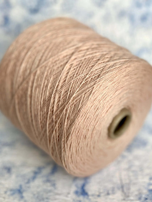 Cashmere yarn 40%, Silk yarn 40%, Merino yarn 20%,Color - Park of Inokashira.Per 100 gr