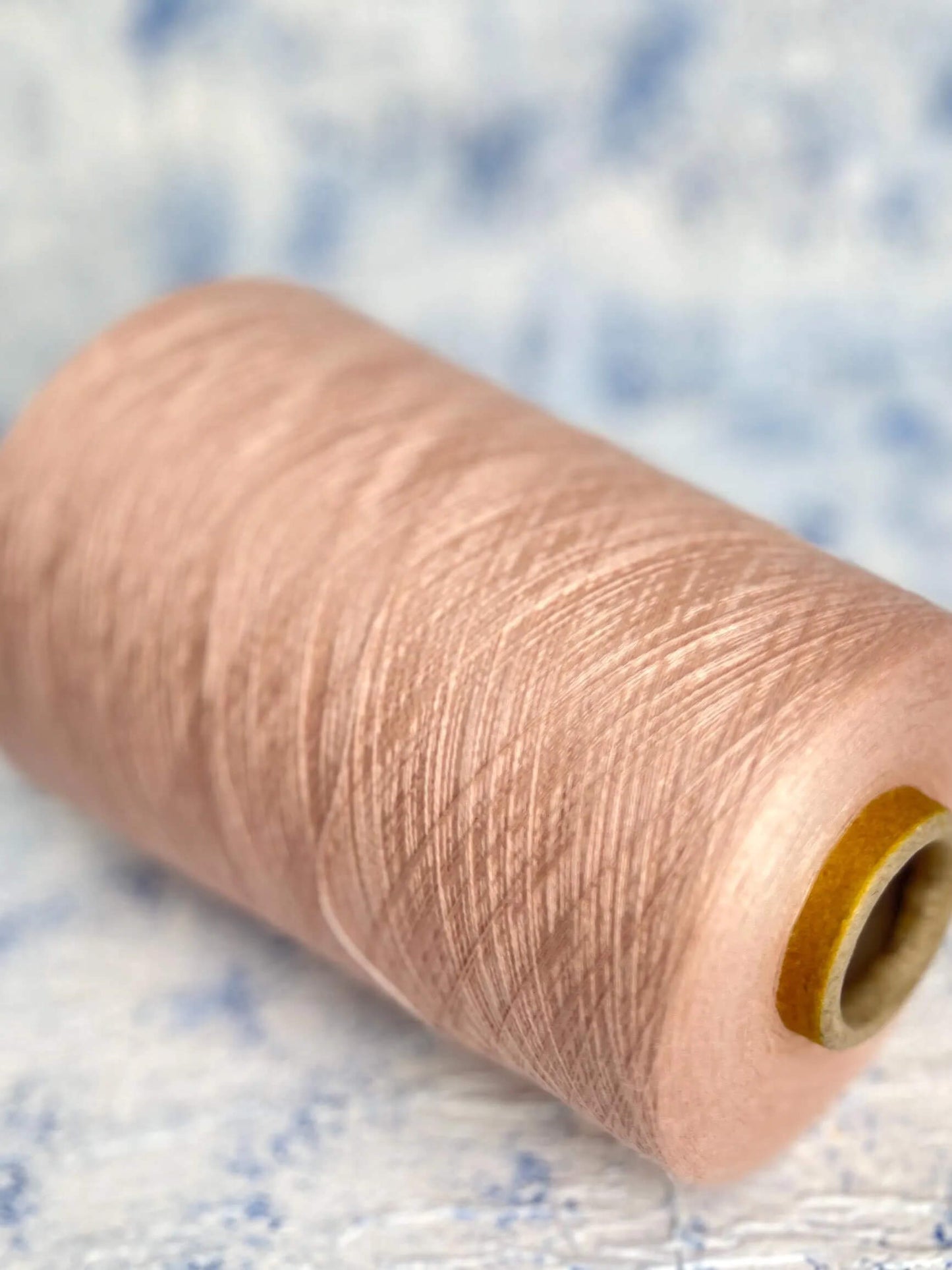 Cashmere Yarn 70%, Silk Yarn 30%, Loro Piana Royal, Color Rosa.Per 100 gr