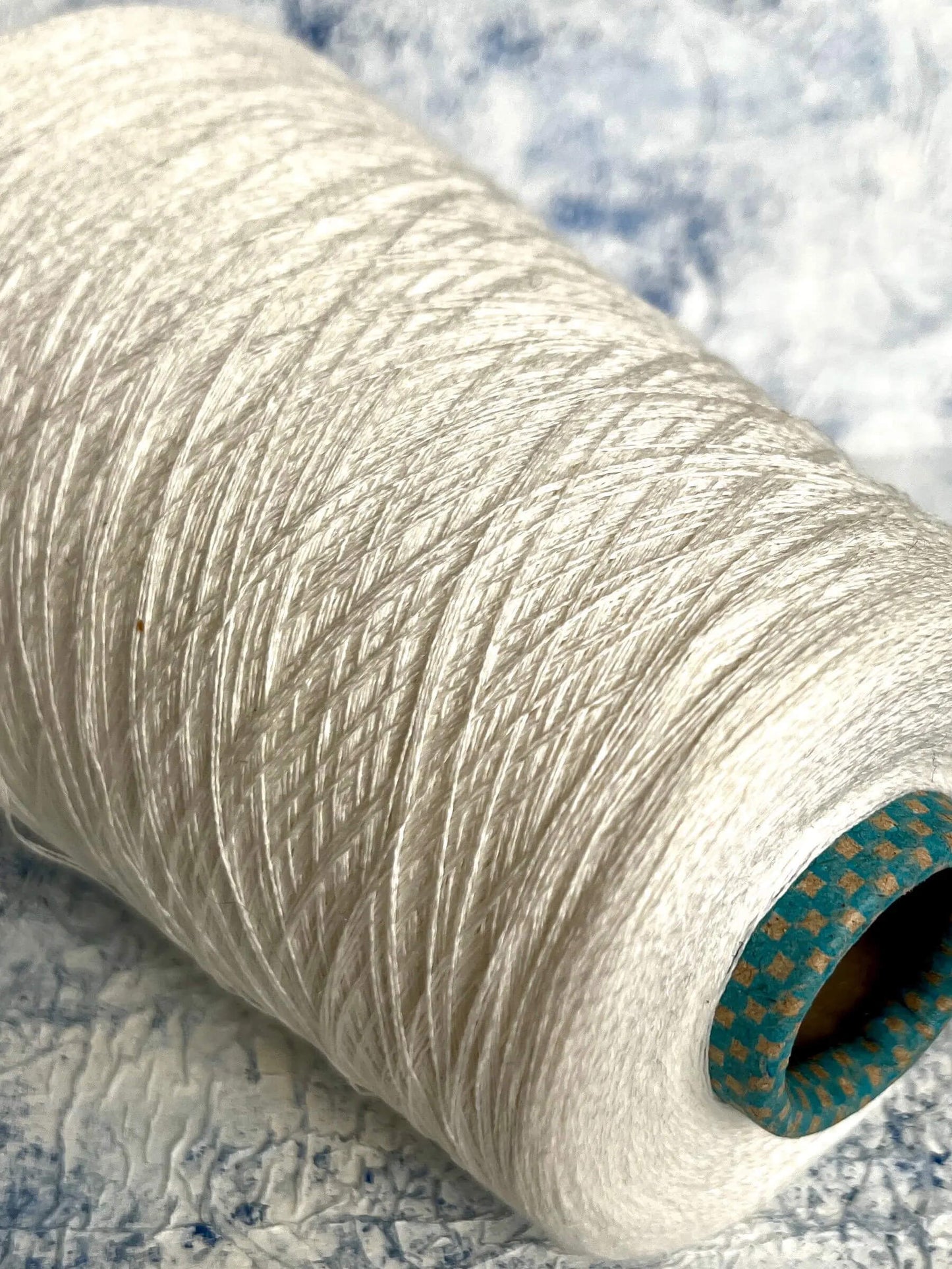 Silk Yarn 50%, Cotton Yarn 50%.Cariaggi yarn for knitting.White. Per 100 gr