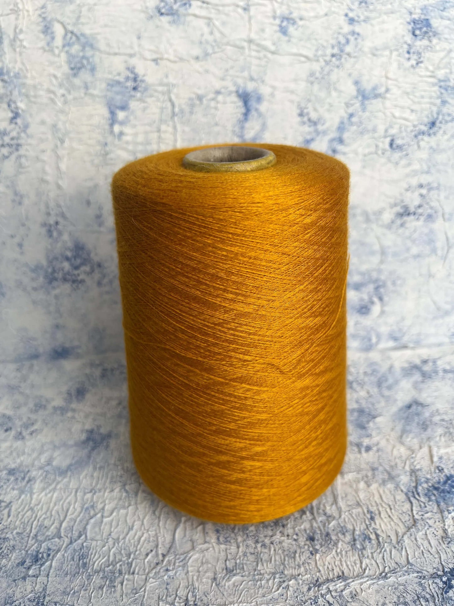 Cashmere yarn 70%, Silk yarn 30%,Royal Loro Piana, Color Gialo. Per 100 gr