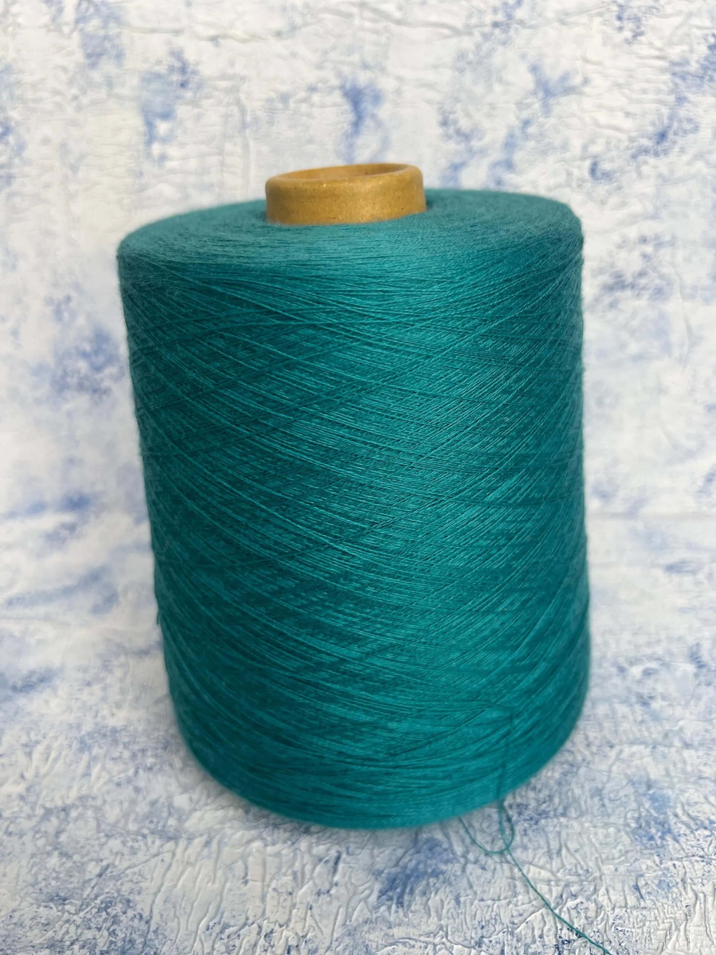 Cashmere Yarn 70%, Silk Yarn 30%,Loro Piana-Royal, Turchese.Per 100 gr