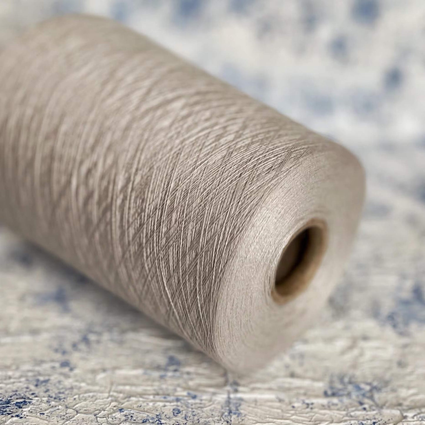 Cashmere 70% & Silk 30% Yarn ,Loro Piana-Royal, Color Beige Chiaro.Per 100 gr