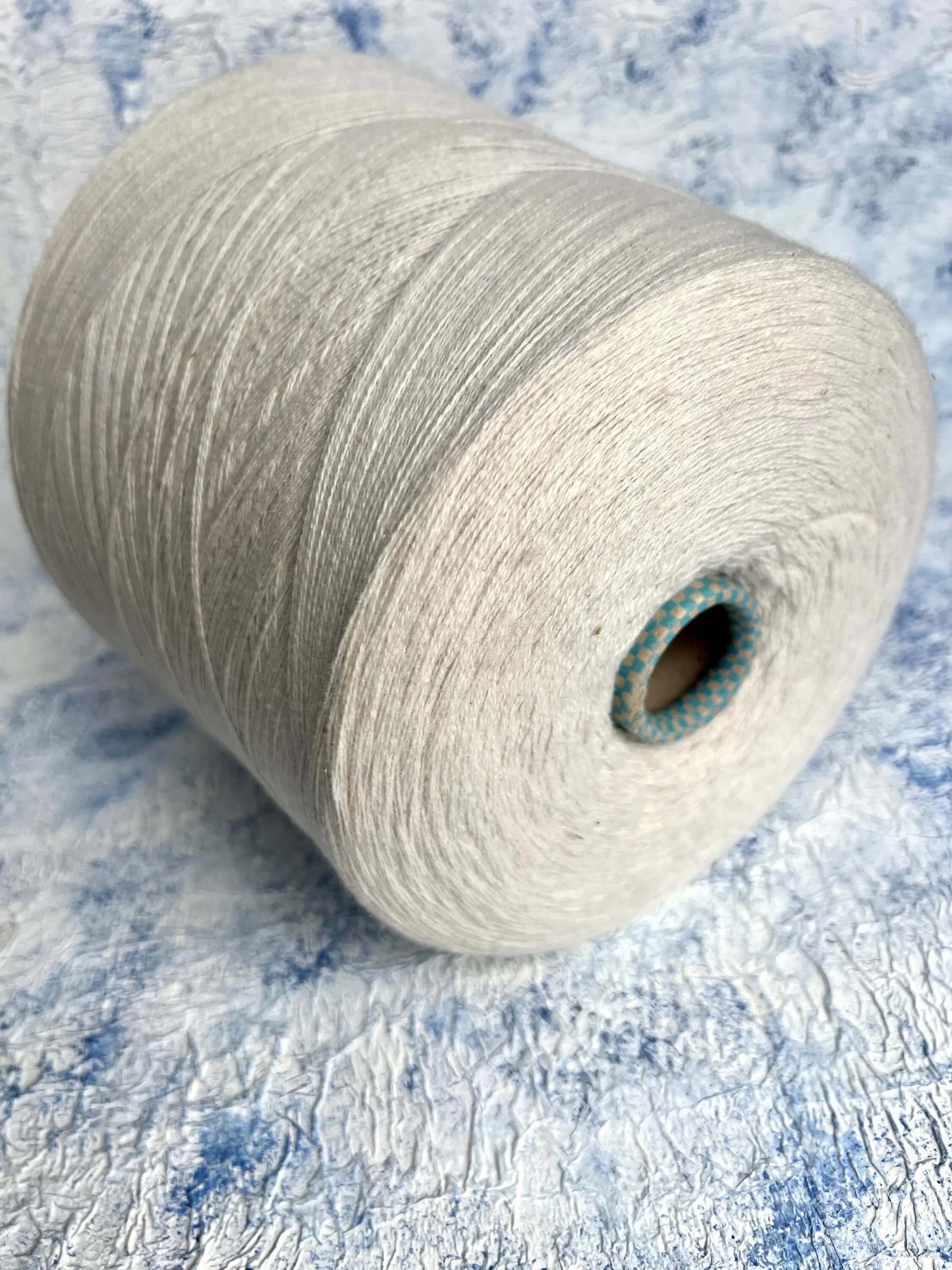 Cashmere yarn 100%, Cariaggi yarn on cone, Color White. Per 100 gr