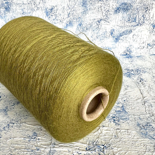 Cashmere 70%, SE 30%, Loro Piana - Royal, Color Oliva. Per 100 gr