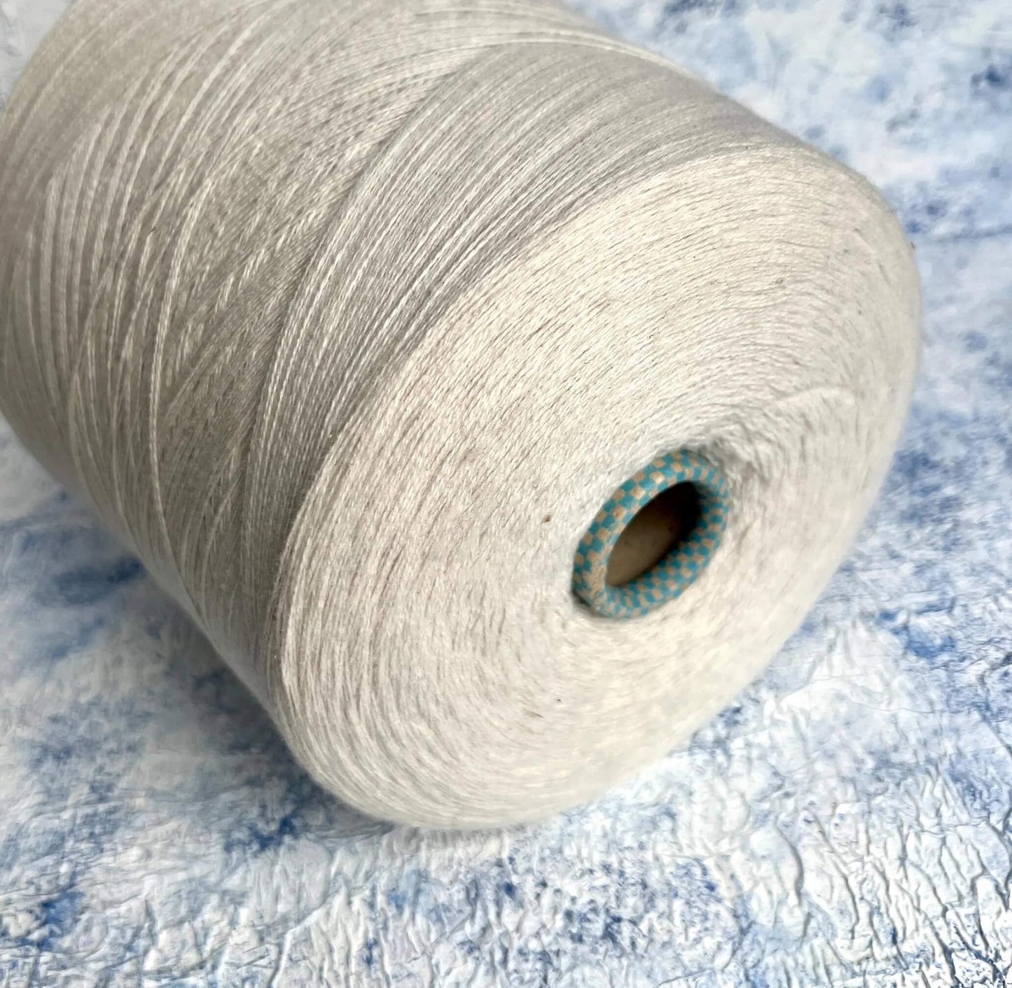 Cashmere yarn 100%, Cariaggi yarn on cone, Color White. Per 100 gr