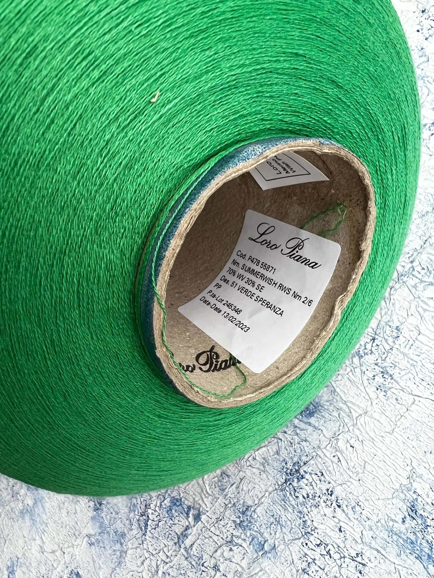 Merino yarn 70%, Silk yarn 30%, Loro Piana Wish, Green. Per 100 gr