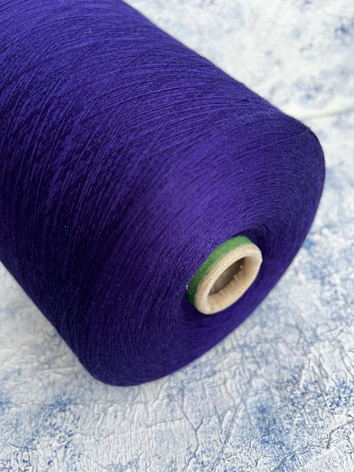 Merino yarn 70%, Silk yarn 30%, Loro Piana yarn, Bluette. Per 100 gr