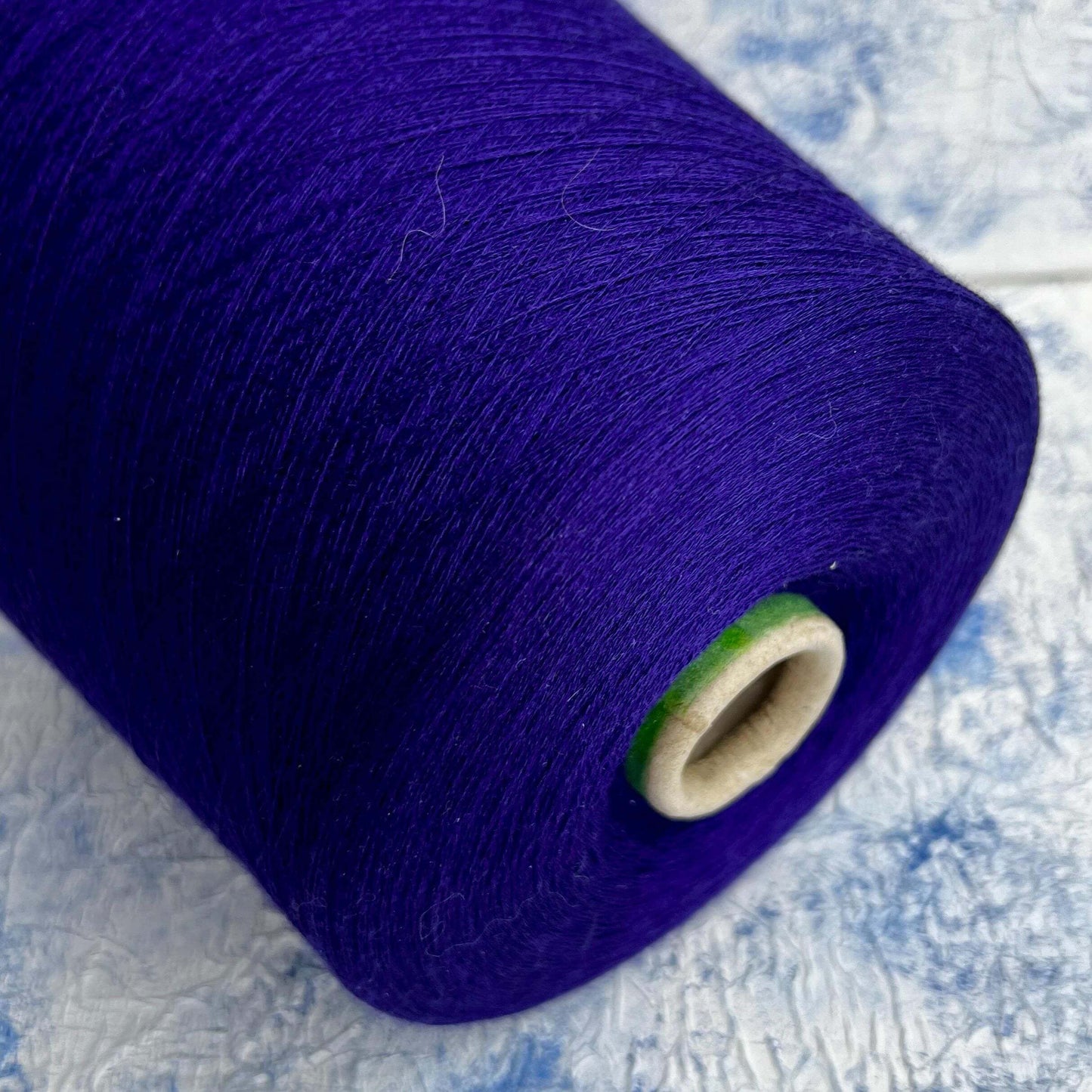 Merino yarn 70%, Silk yarn 30%, Loro Piana yarn, Bluette. Per 100 gr