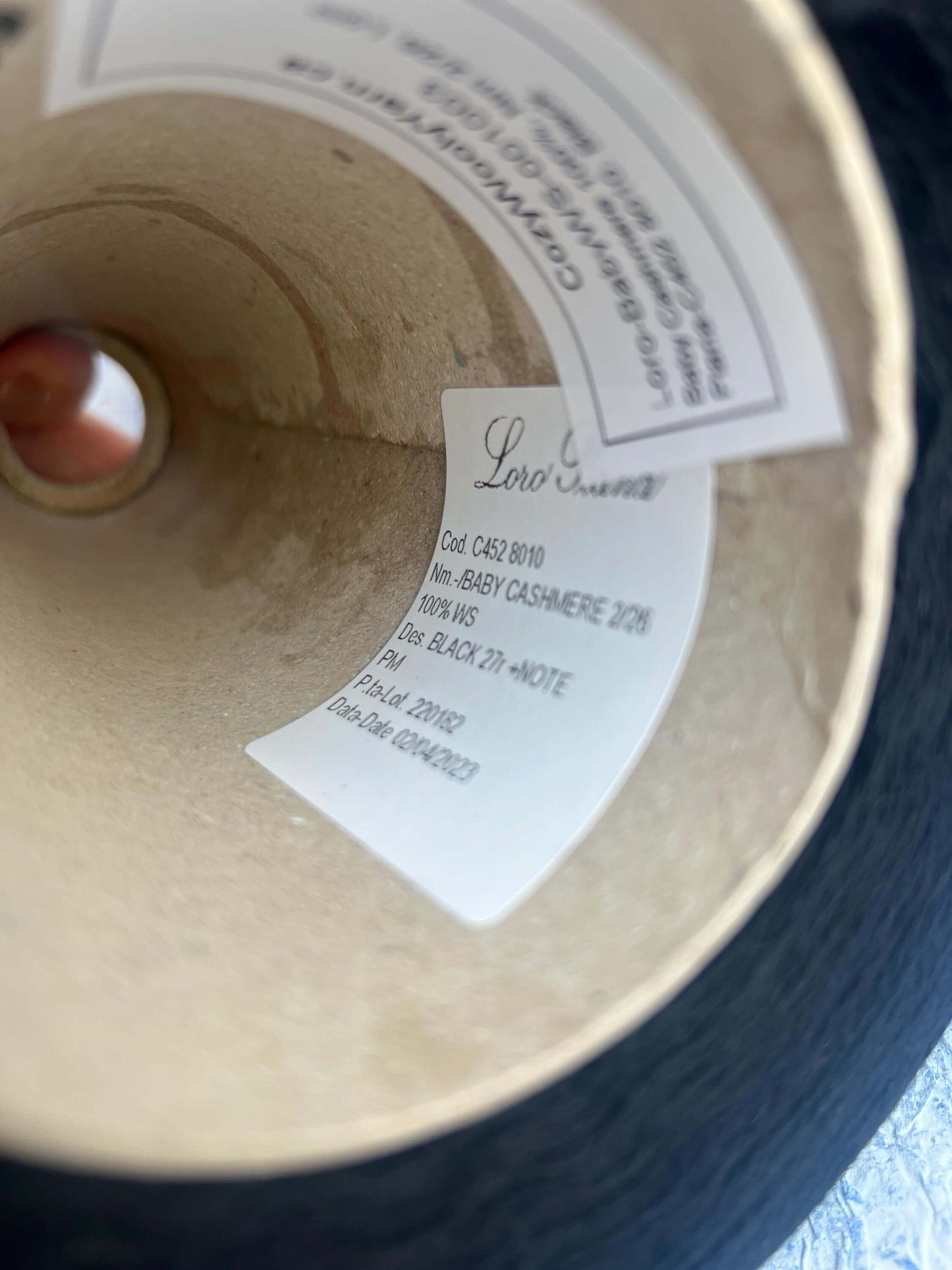 Baby Cashmere yarn 100%, Loro Piana yarn. Black. Per 100 gr