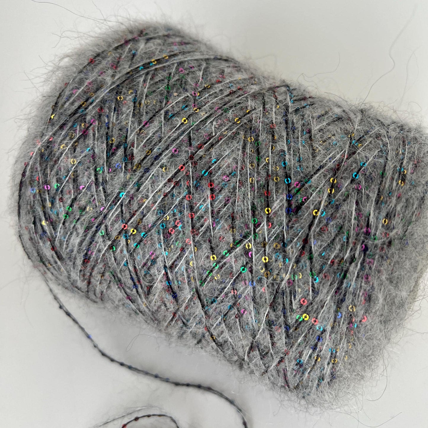 Merino Alpaca Paillettes Yarn Eloisa Gray – Italian Sequin Yarn. Per 100 gr