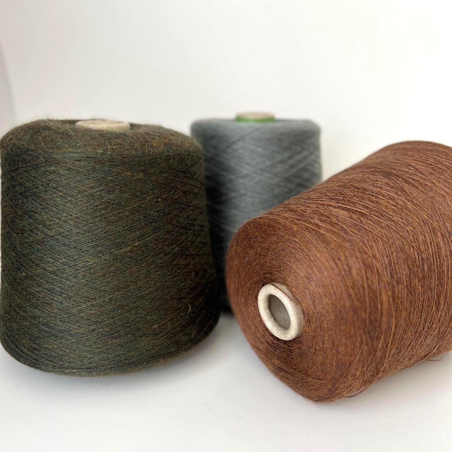 Cashmere 60% & Baby Alpaca 40% yarn,Loro Piana, Color Ve Bosco.Per 100 gr