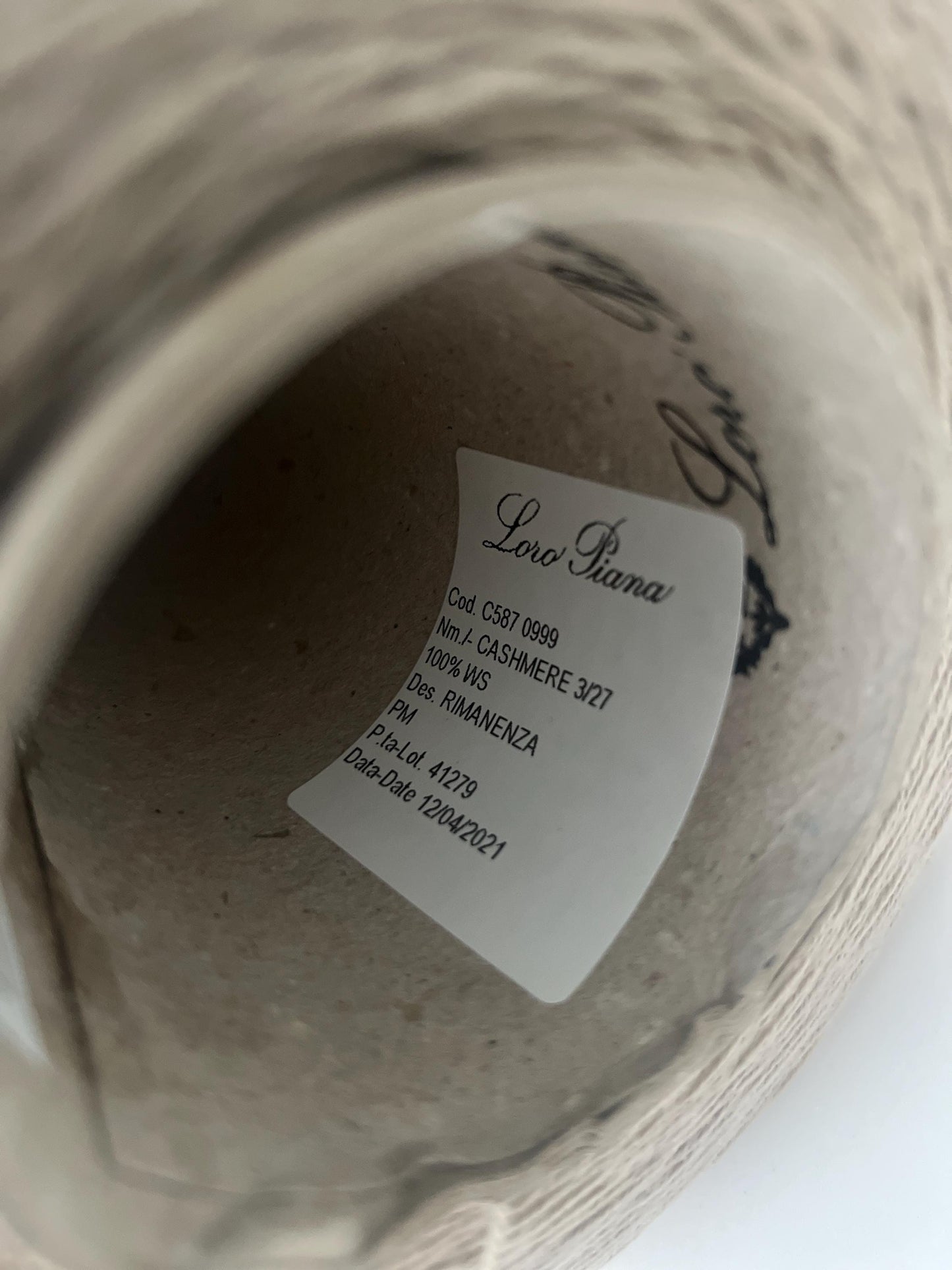 Loro Piana 100% Cashmere Lace Yarn Beige – Italian Cone Yarn. Per 100 gr