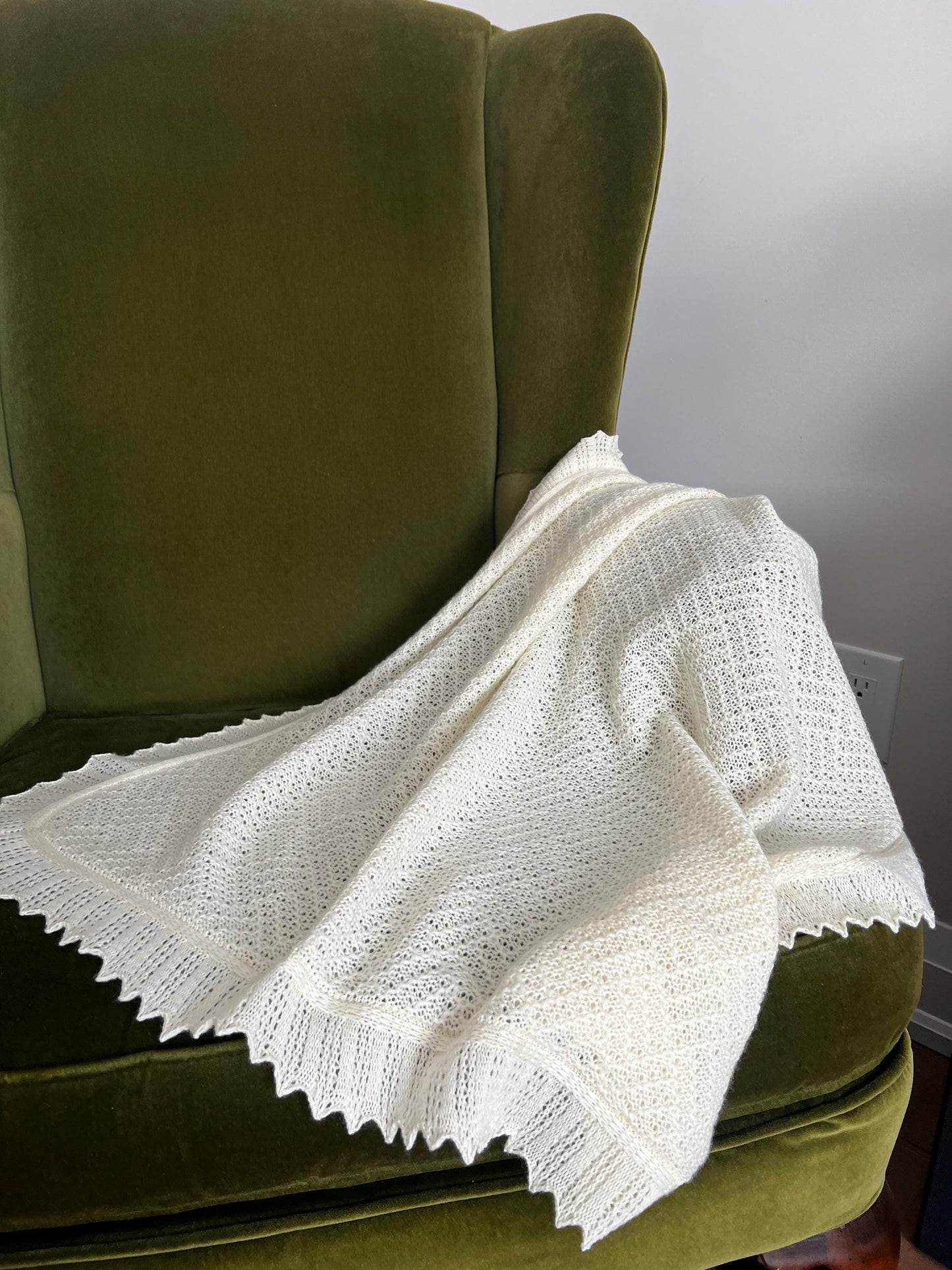 Biella 100% Merino Yarn – Italian Fine Lace Cone. White. Per 100 gr