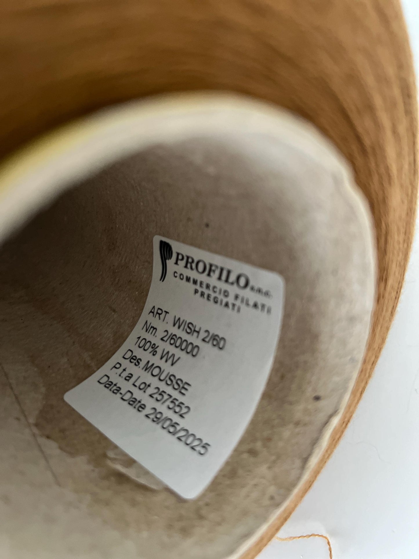 Merino yarn 100%, PROFILLO WISH,Nm 2/60. Color MOUSSE.Per 100 gr