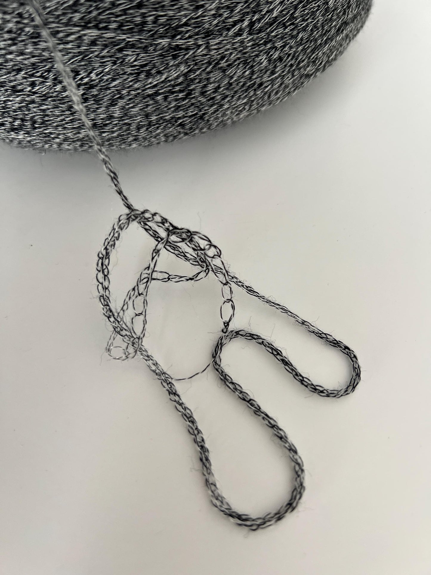 Cashmere 50% & Merino 50%, PROFILLO Yarn , Color FETTUCCIA. Per 100 gr