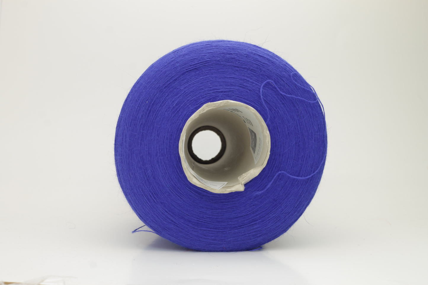 Angora 70%, 20% PA, 10% WV. Nm 1/15 Gold Extra. Color Royal Blue