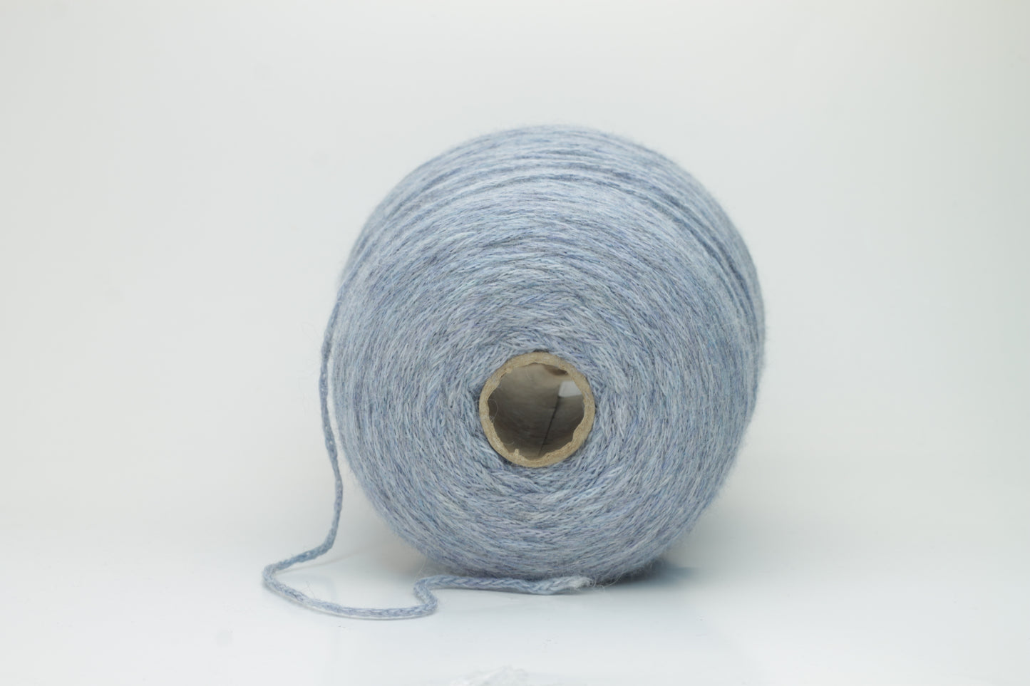 84% Baby Alpaca yarn, 8% Wool, 8% Ny, Lanifico,Nm 1/2200, Color Blue