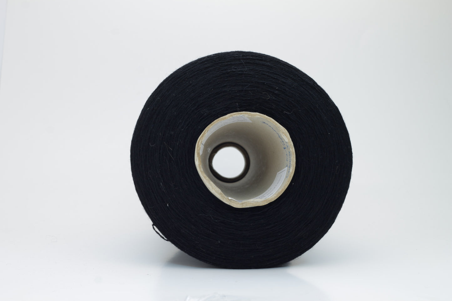 SuperYak 50% & Merino 50% Nm 2/14. Natural Fantasy. Color 10089 Black