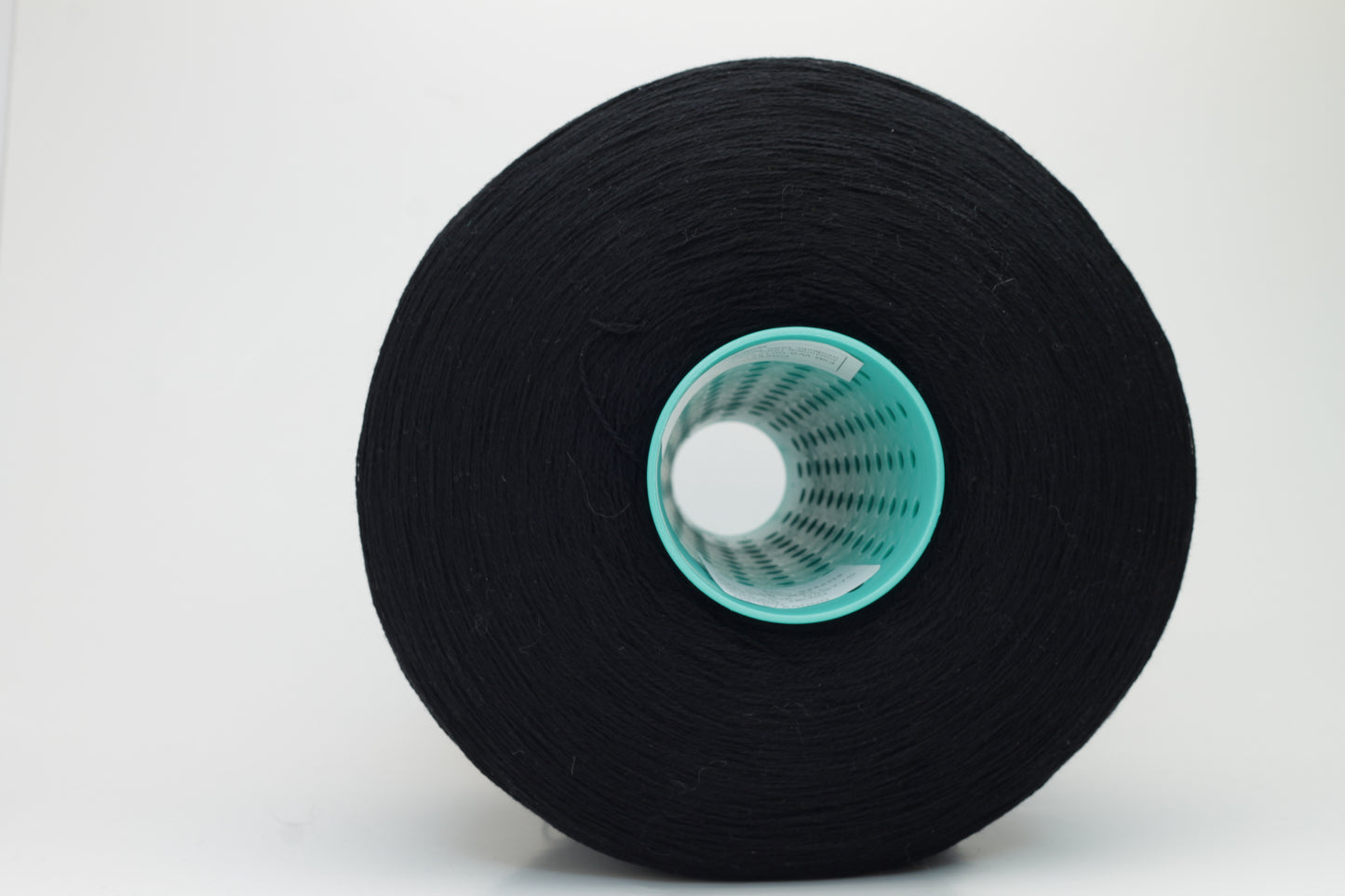 Merino 45%, Viscosa 30%, Cashmere 25%. Nm 2/24, Zermatt. Filati biagioli modesto, Color Nero