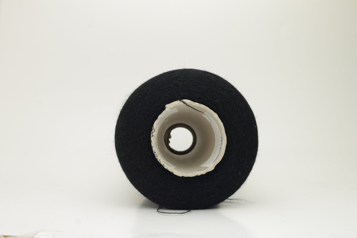 Angora yarn 70%, 20% PA, 10% WV. Nm 1/15 Gold Extra. Color Black