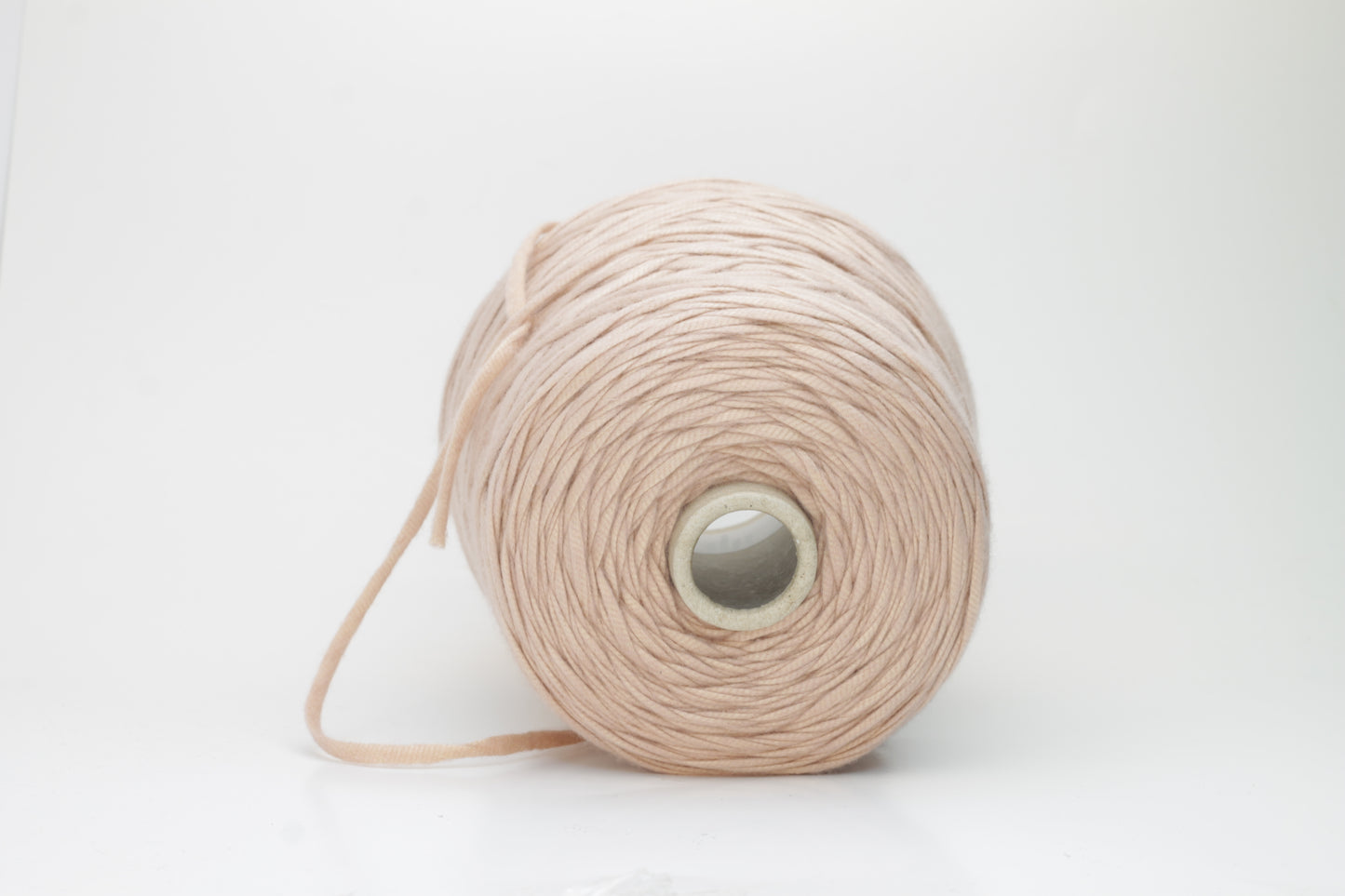 Cashmere yarn 62%, Silk yarn 38%. Nm 1/1500, Loro Piana, Nude (Pink)