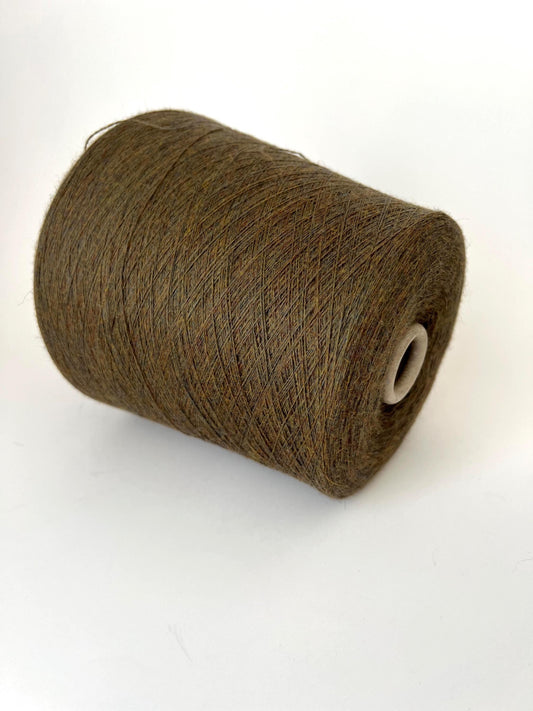 Cashmere 60% & Baby Alpaca 40% yarn,Loro Piana, Color Verde Foglia.Per 100 gr