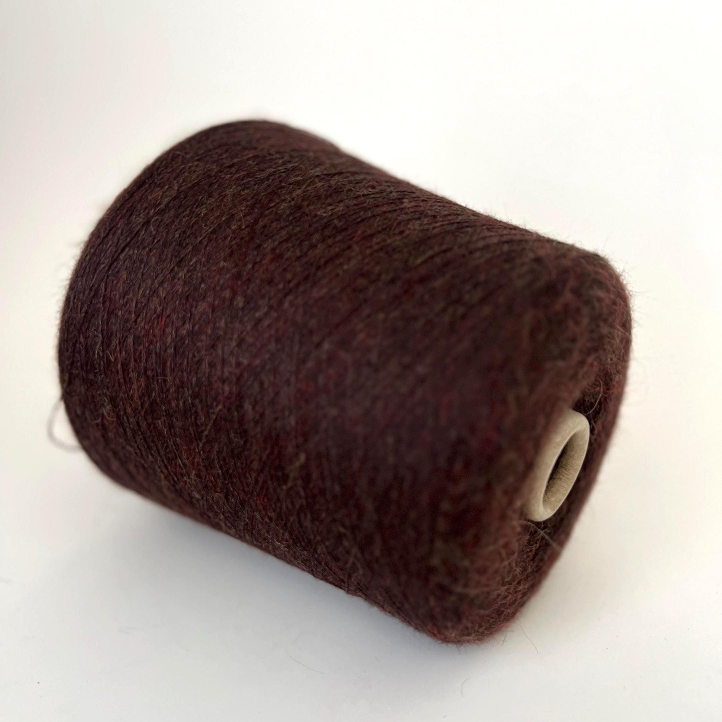 Cashmere 60% & Baby Alpaca 40% yarn,Loro Piana, Color Marron.Per 100 gr