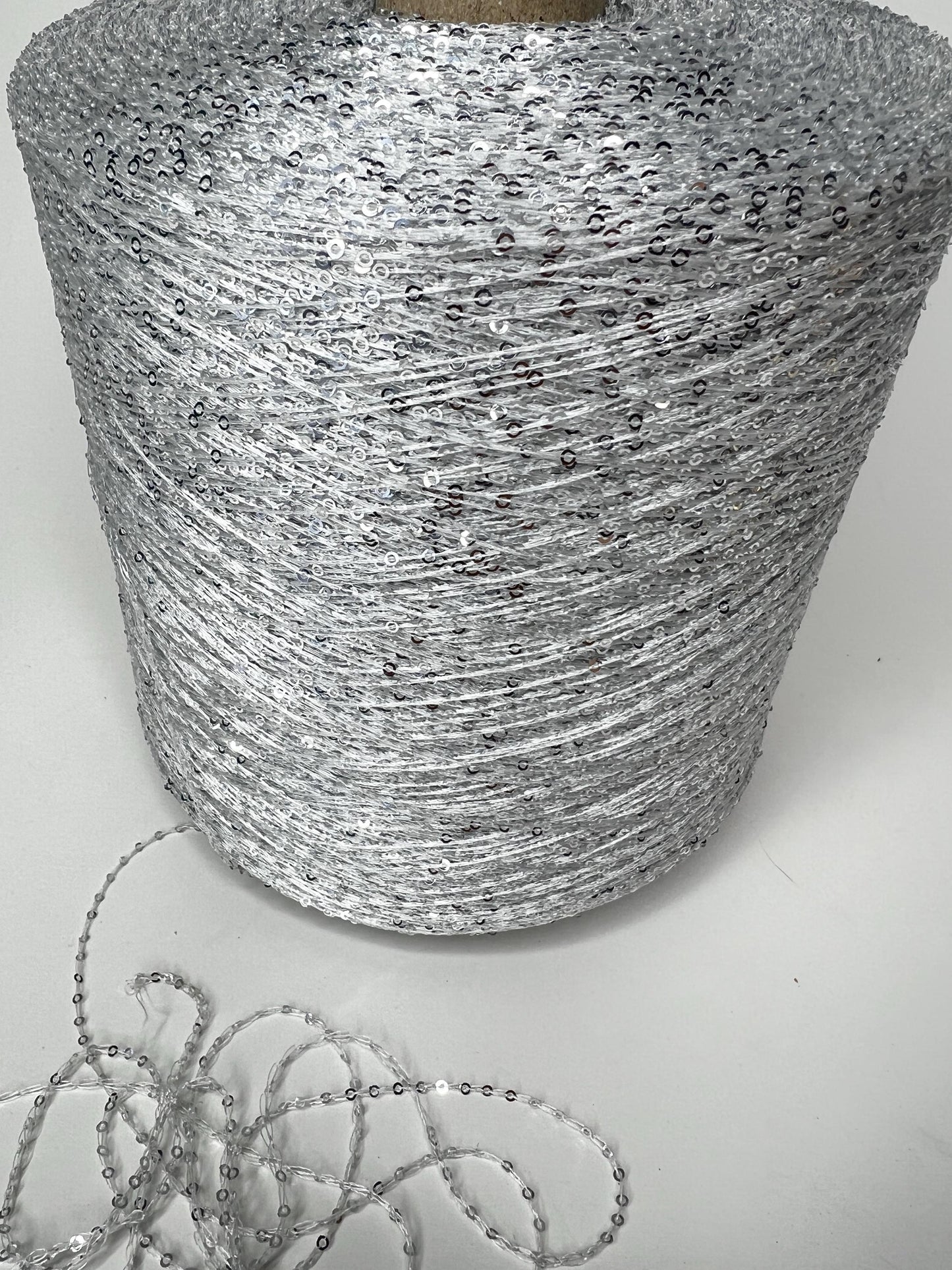 Paillettes Sequin Yarn Antares Silver – Italian Sparkling Yarn
