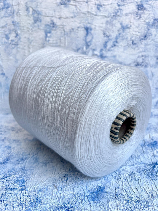 Cashmere 70% & Silk 30% Yarn for knitting, color Cemento. Per 100 gr