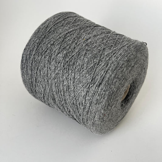Freedom Royal Alpaca Blend Yarn 70/30 Italy. Color Grigio. Per 100gr