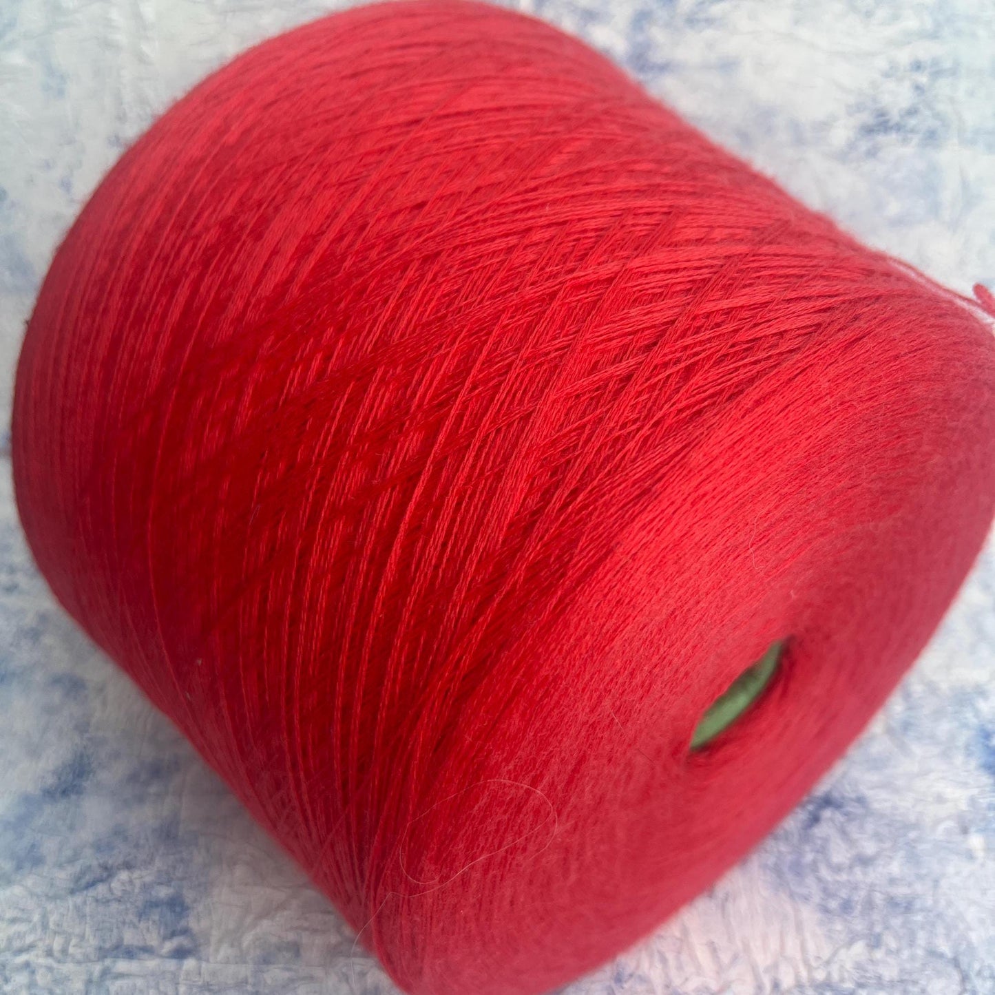 Merino lace yarn 100%, Biell Yarn, Color Water Melon.Per 100 gr